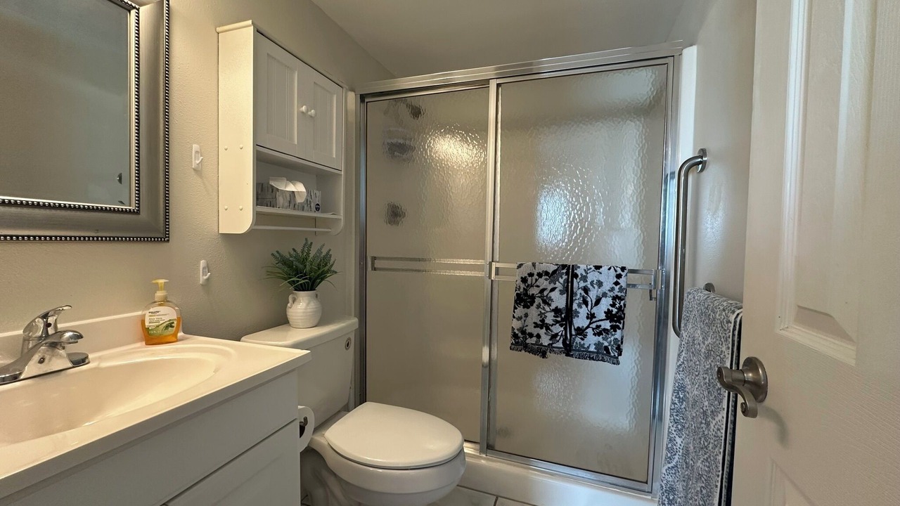 Photo of Bathroom in Lake Suzy