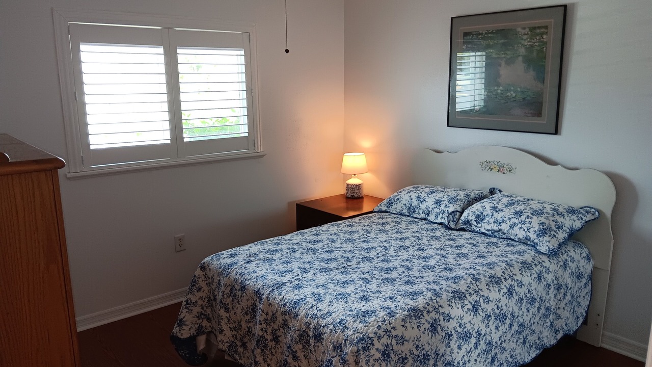 Photo of Bedroom in Lake Suzy