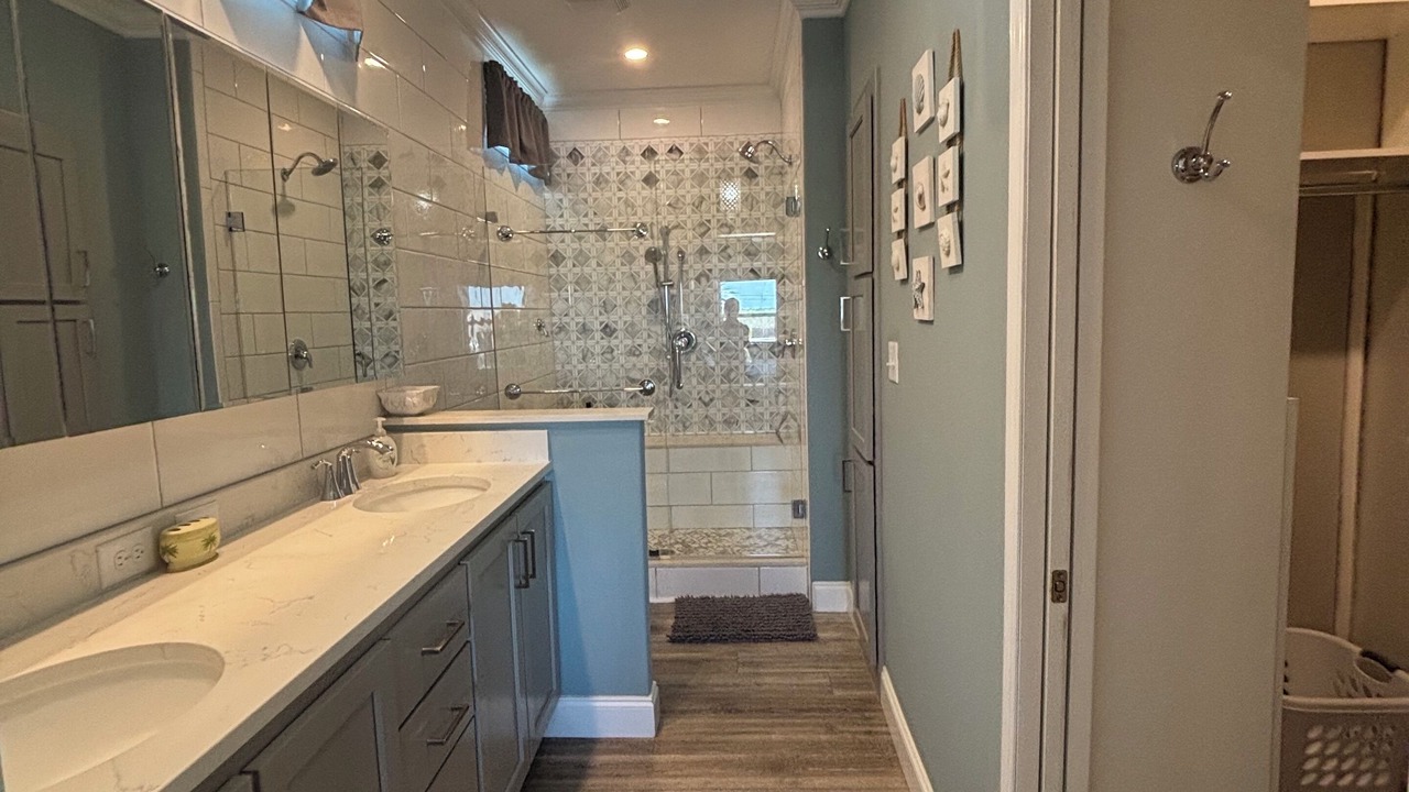 Photo of Bathroom in Sugarloaf Shores