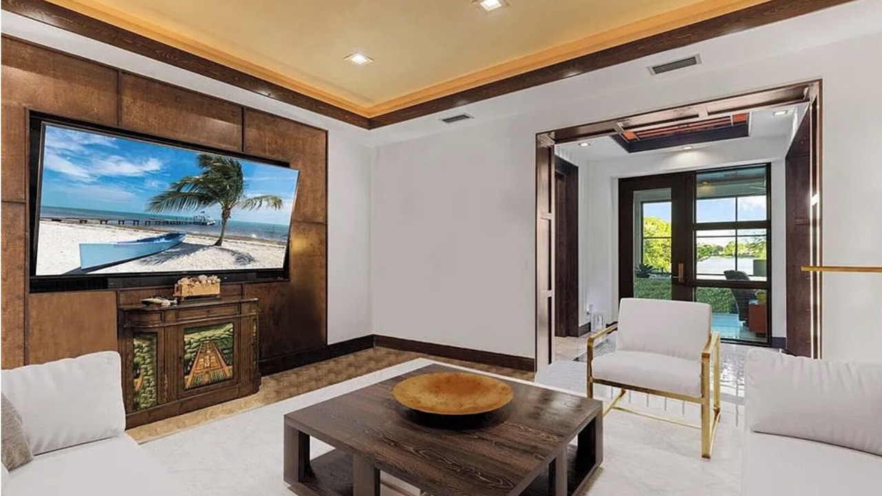 Photo of Livingroom in North Naples