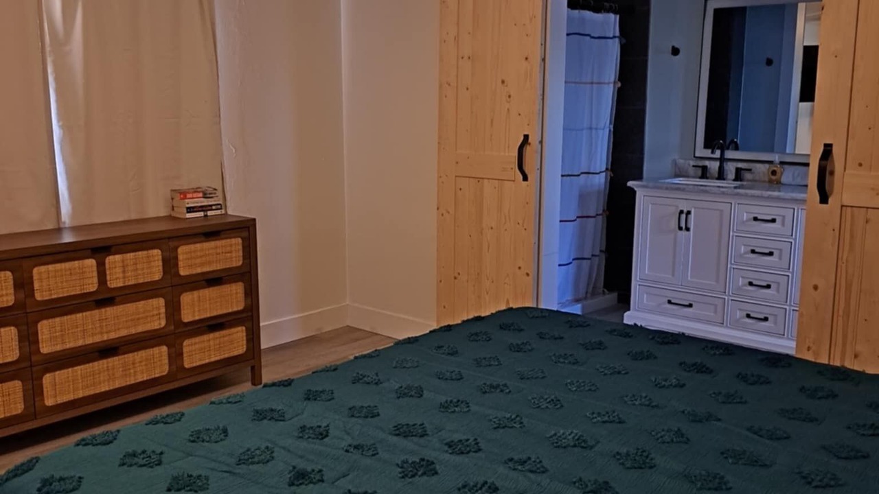 Photo of Bedroom in Iona