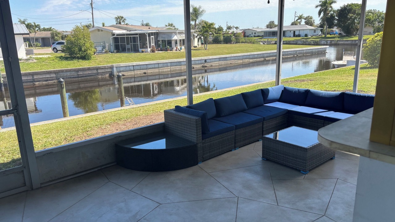 Photo of Patio Balcony in Lochmoor Waterway Estates