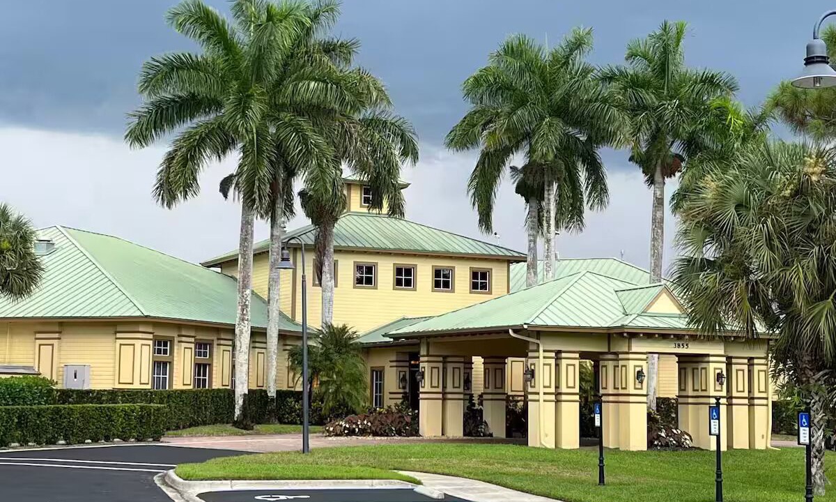Photo of Outdoor in Naples