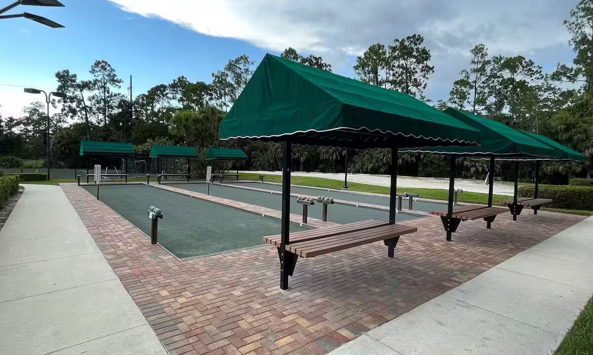 Photo of Outdoor in Naples