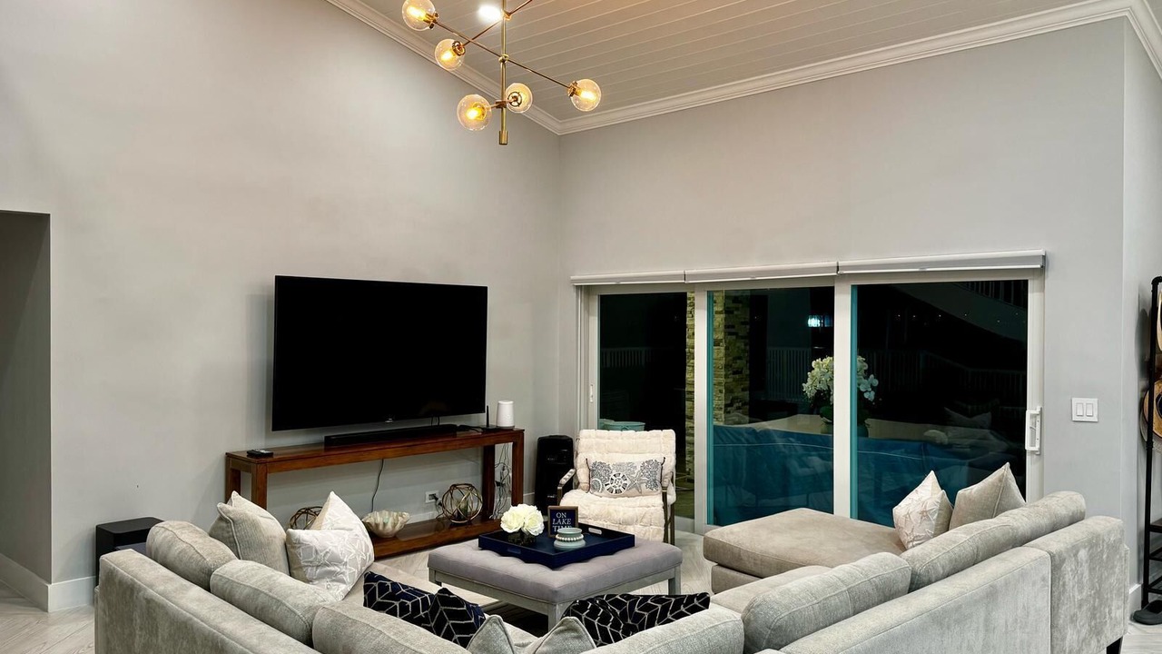 Photo of Livingroom in Caloosahatchee