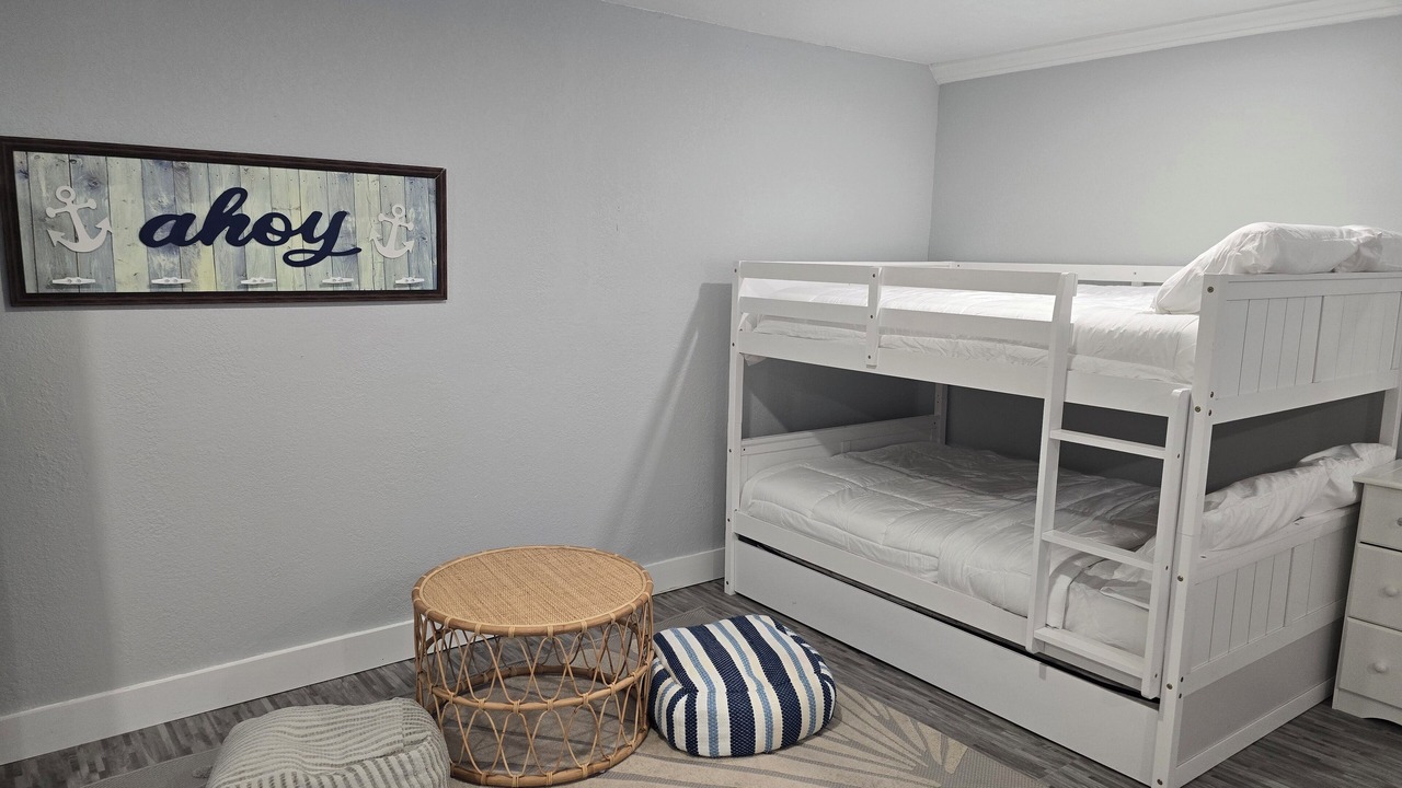 Photo of Bedroom in Caloosahatchee