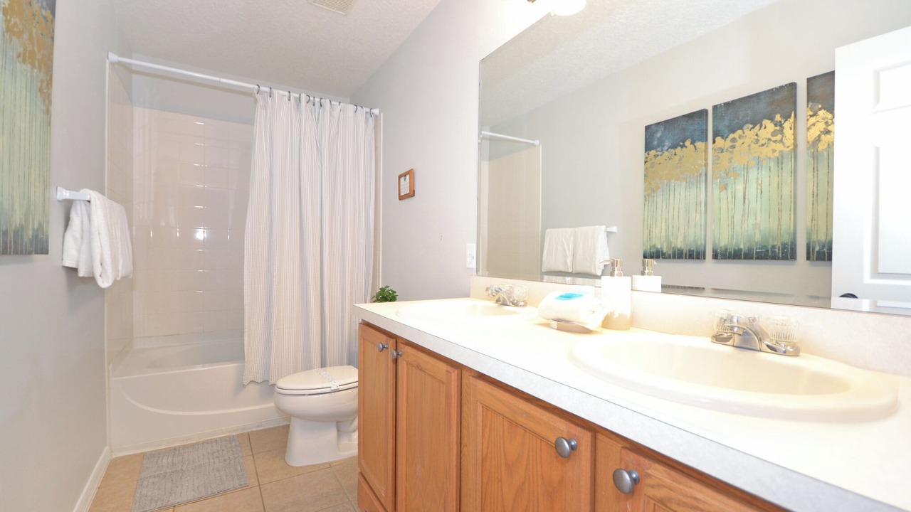 Photo of Bathroom in Windwood Bay
