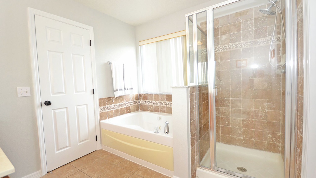 Photo of Bathroom in Windwood Bay
