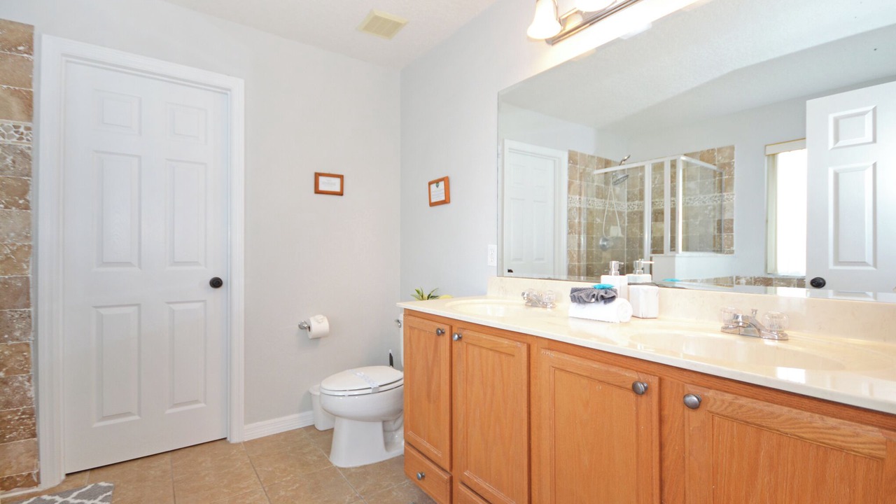 Photo of Bathroom in Windwood Bay