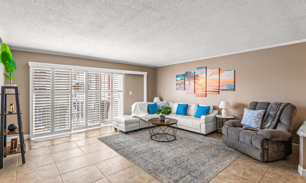 Photo of Livingroom in Belleair Beach
