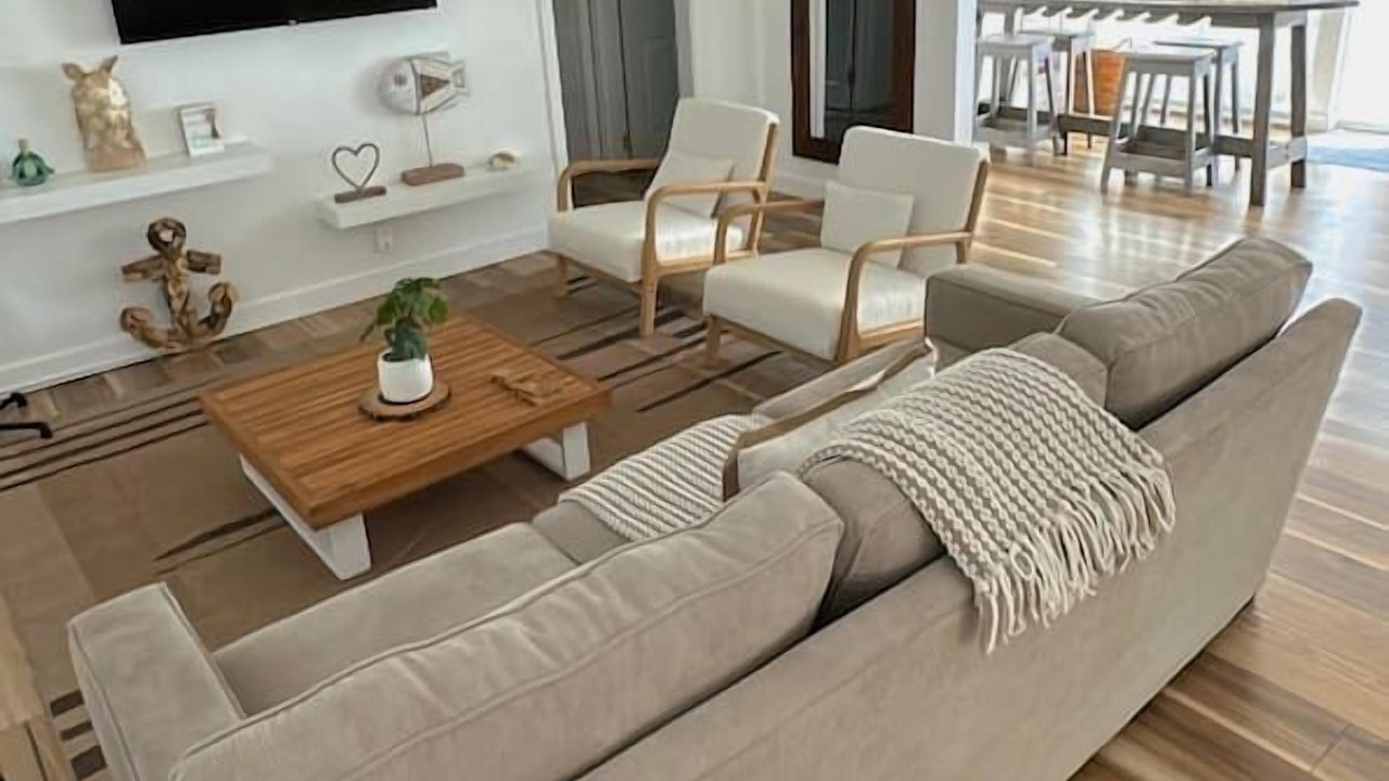 Photo of Livingroom in Grandview Heights