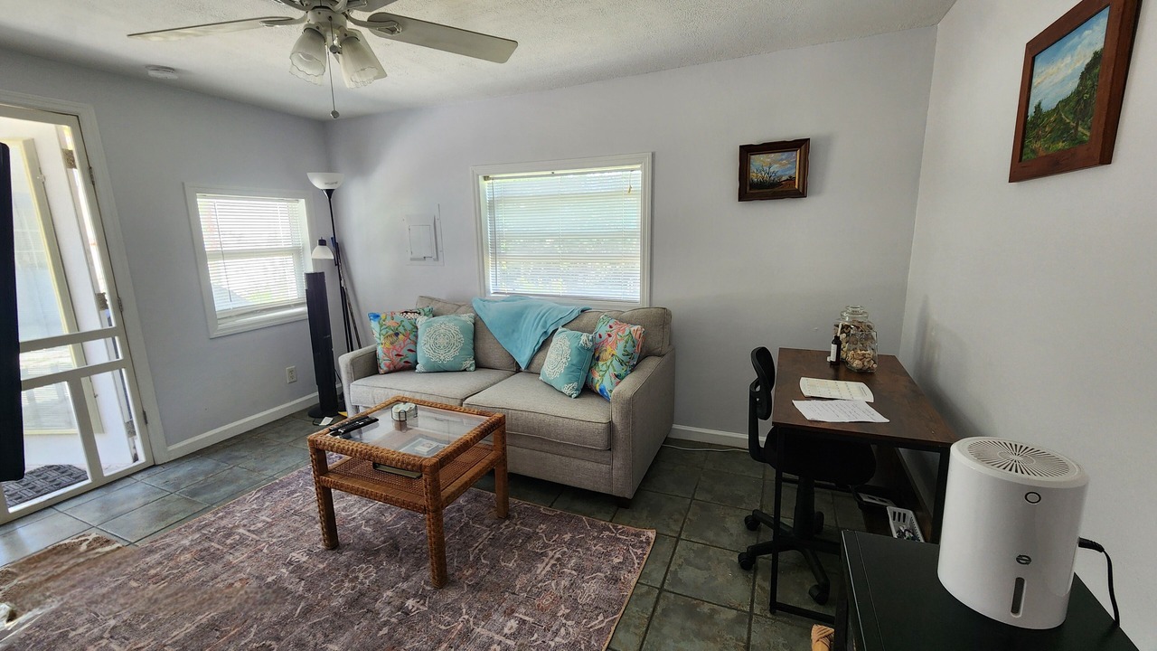 Photo of Livingroom in Laurel