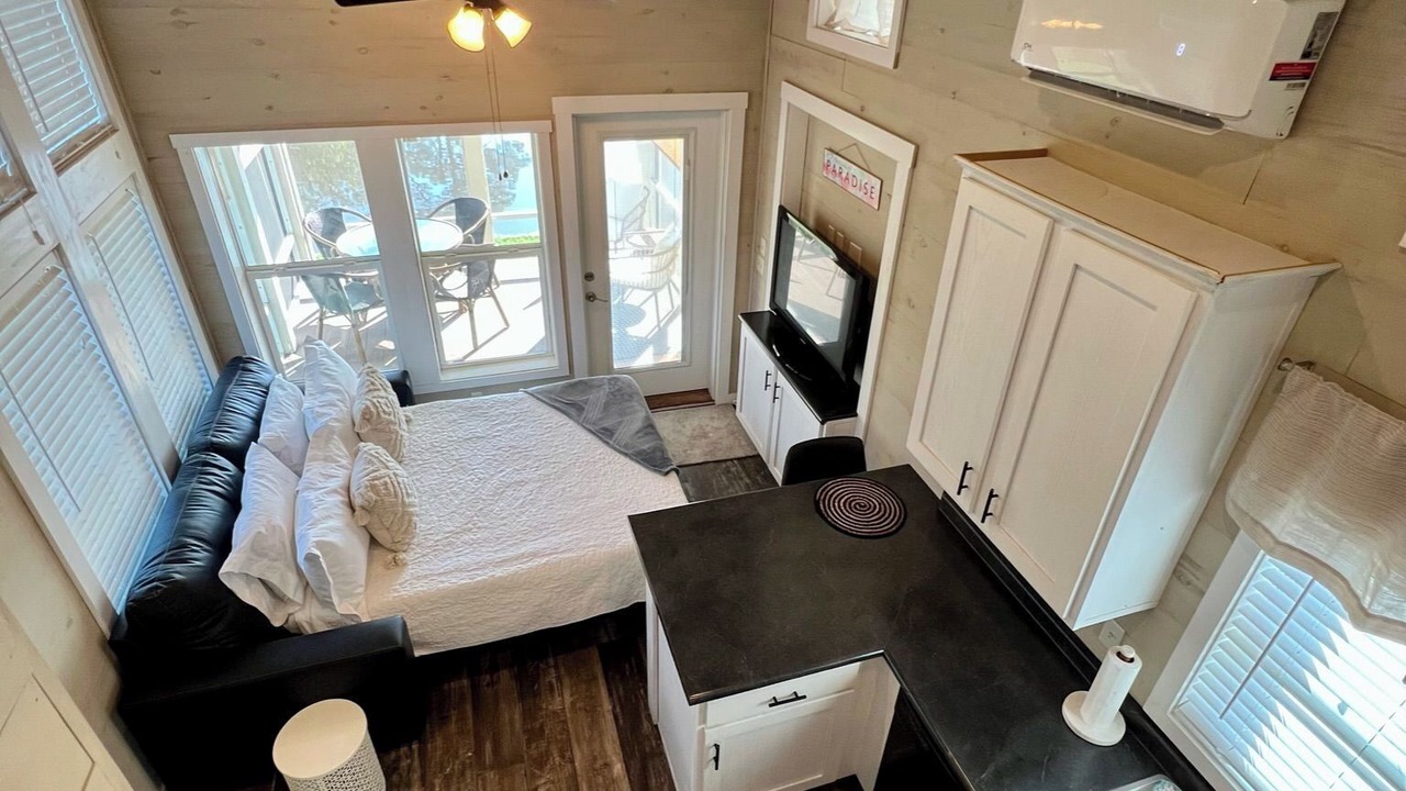 Photo of Bedroom in Stuart