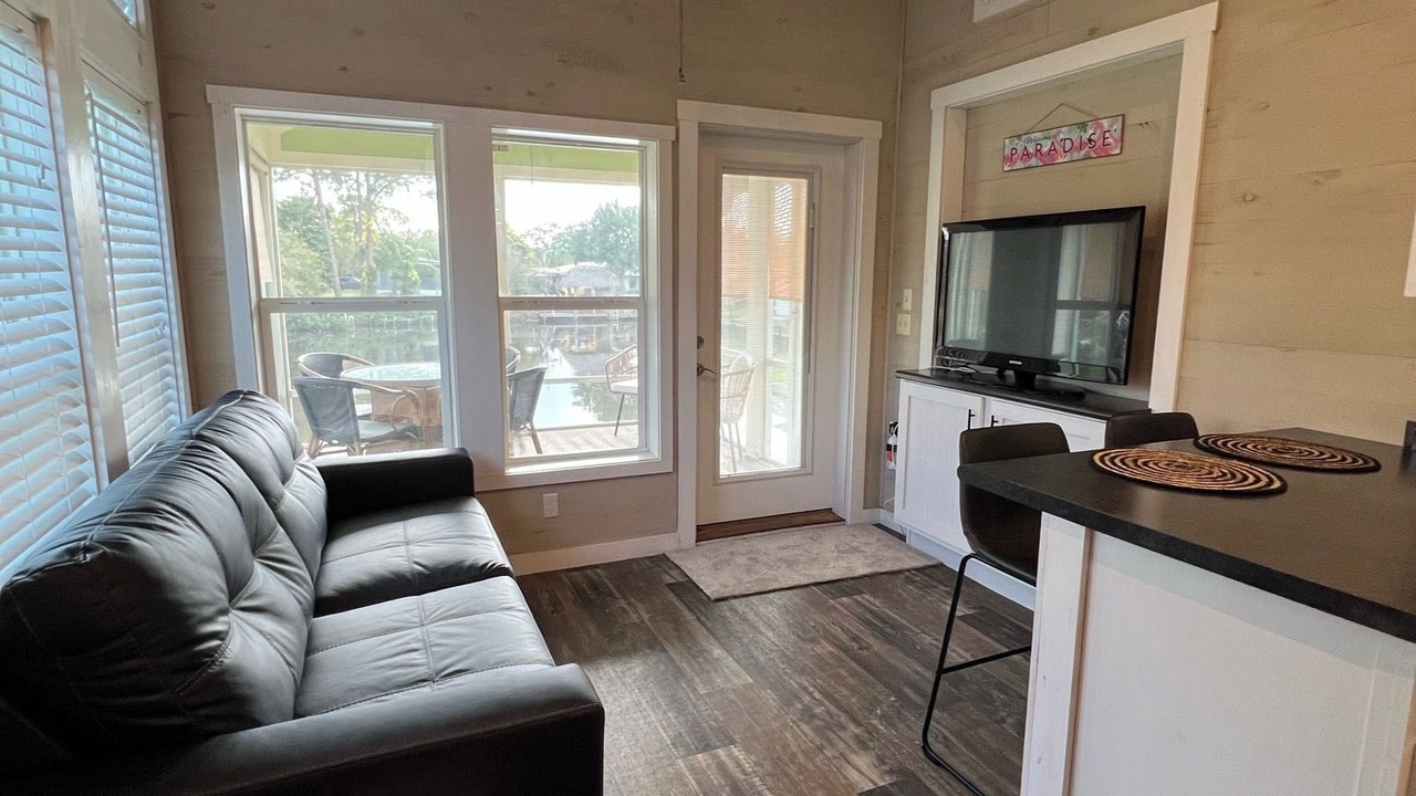 Photo of Livingroom in Stuart