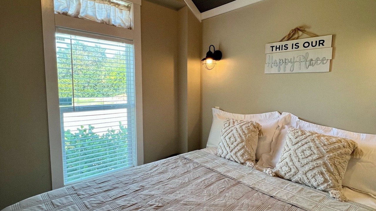 Photo of Bedroom in Stuart