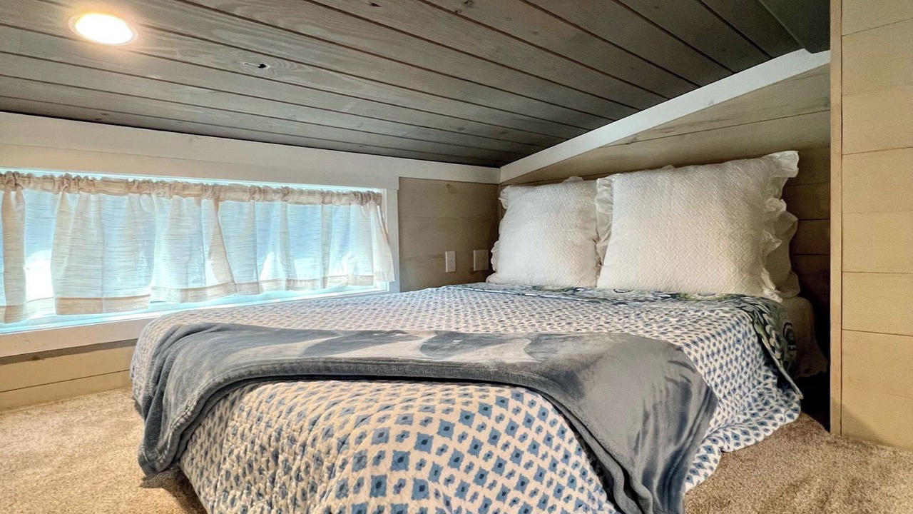 Photo of Bedroom in Stuart