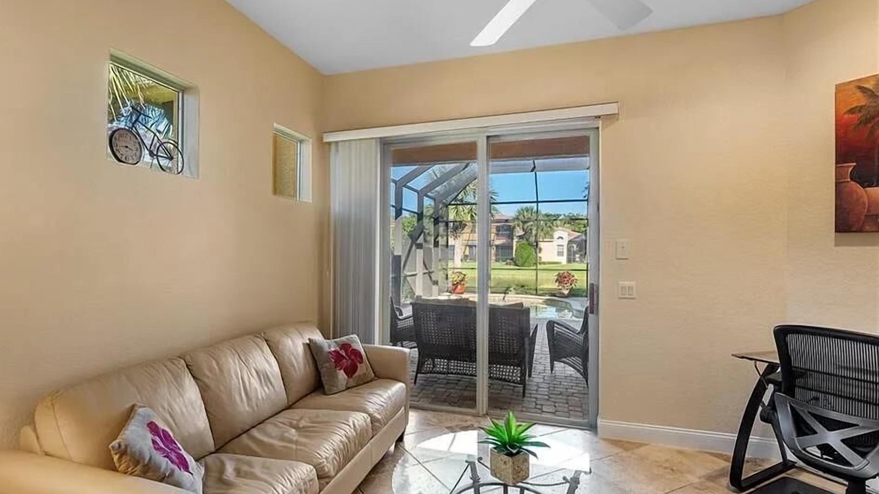 Photo of Livingroom in Estero