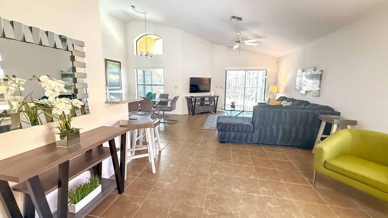 Photo of Livingroom in Davenport