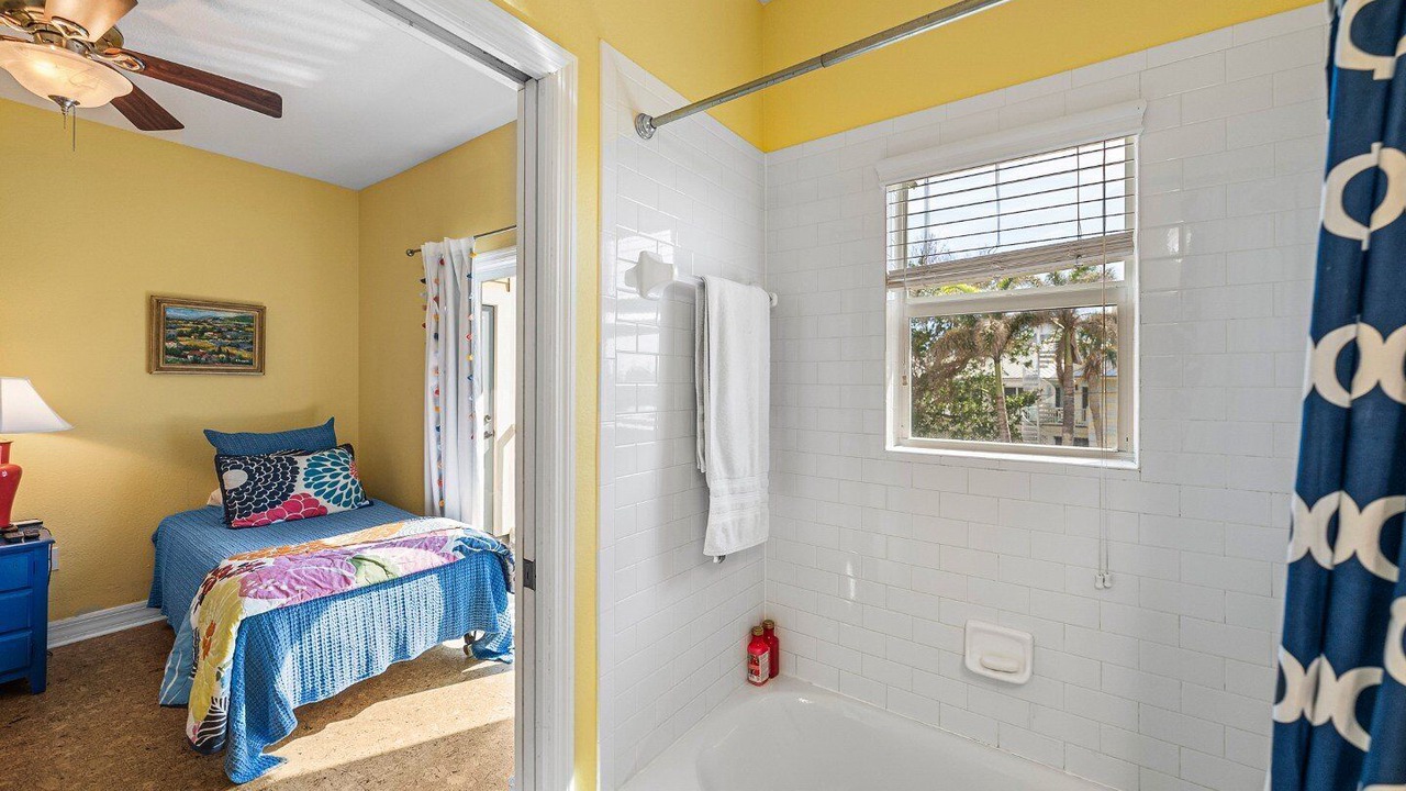 Photo of Bathroom in Golden Beach