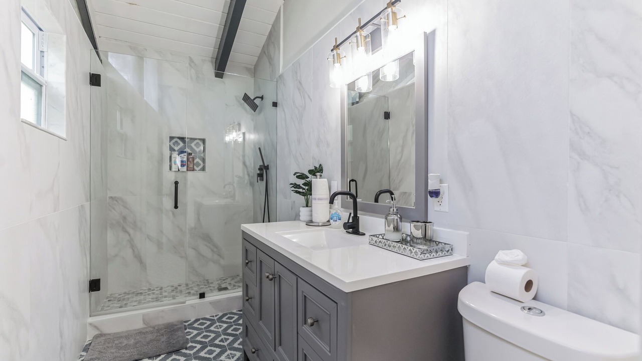 Photo of Bathroom in Loxahatchee Groves