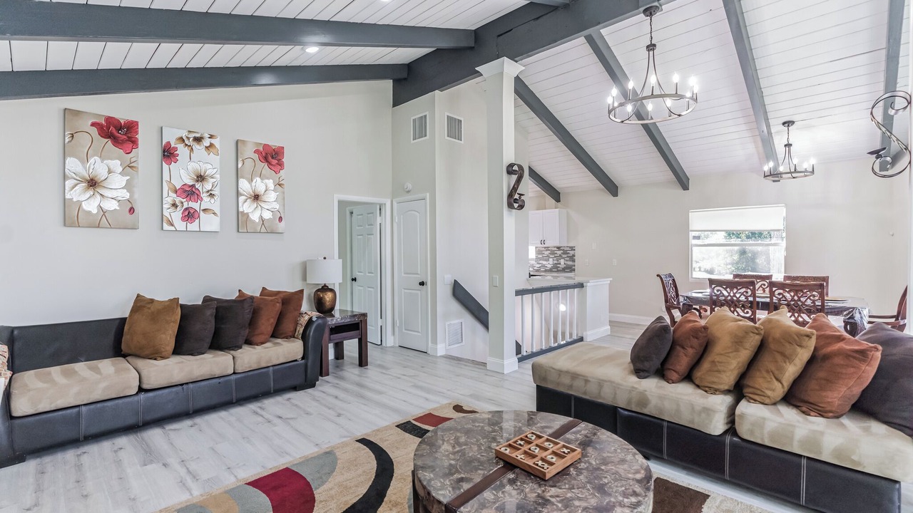 Photo of Livingroom in Loxahatchee Groves