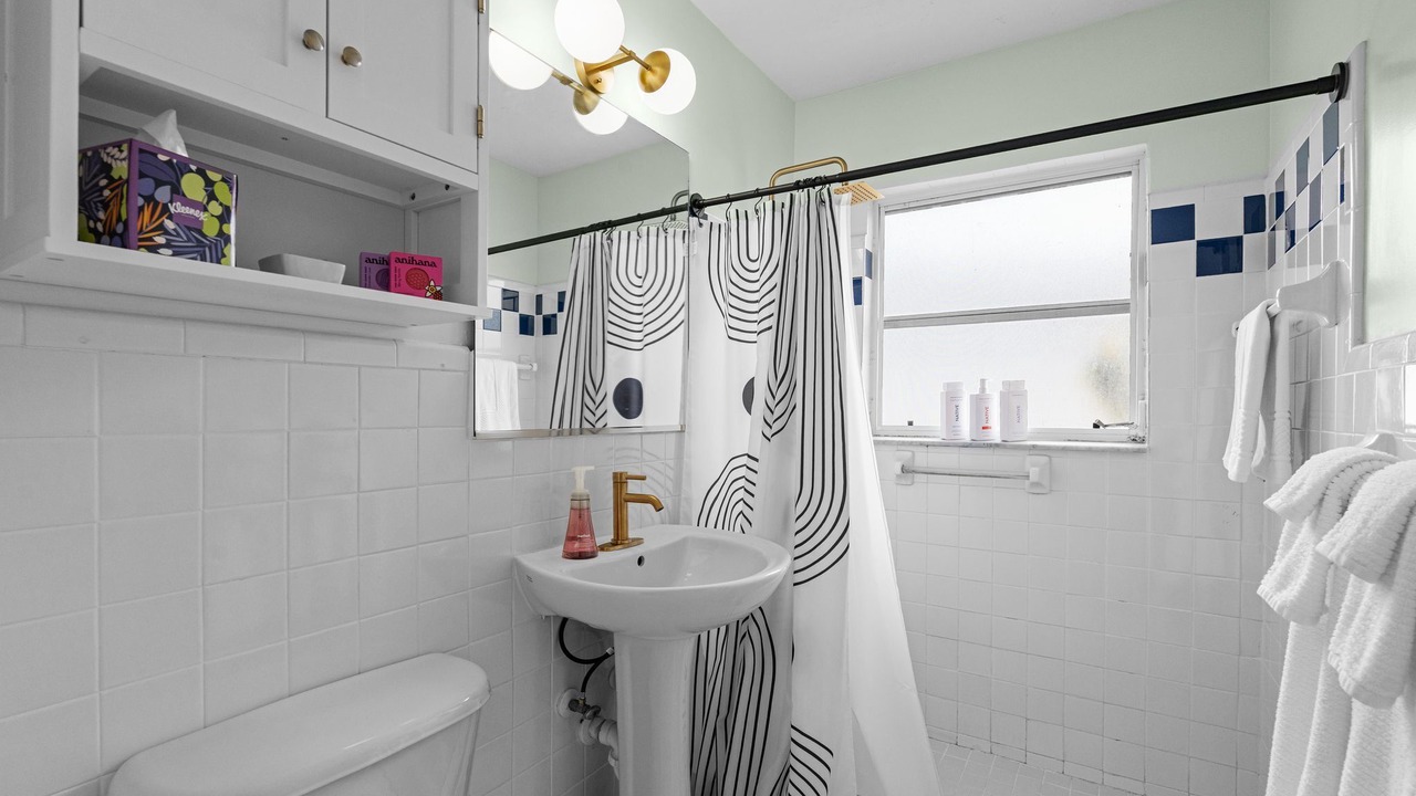 Photo of Bathroom in Laurel