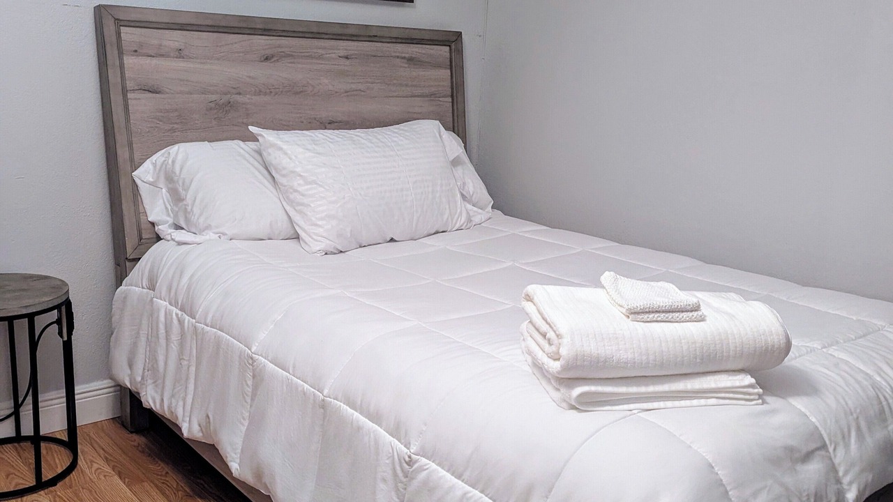 Photo of Bedroom in Survey Creek