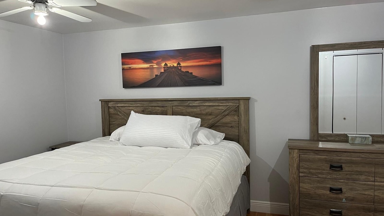 Photo of Bedroom in Survey Creek