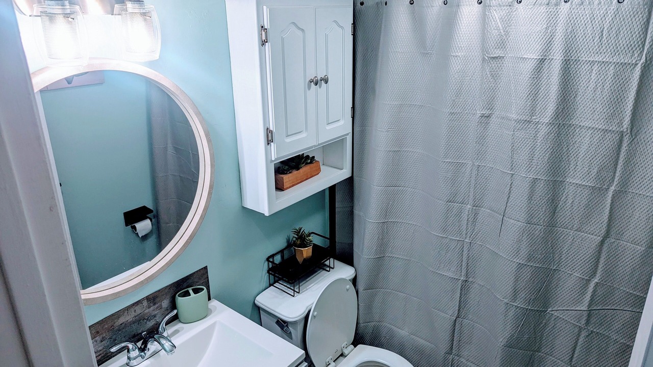 Photo of Bathroom in Survey Creek