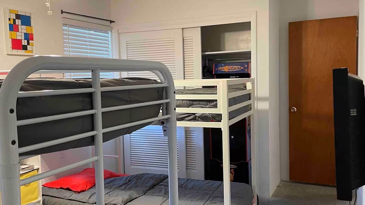 Photo of Bedroom in Englewood