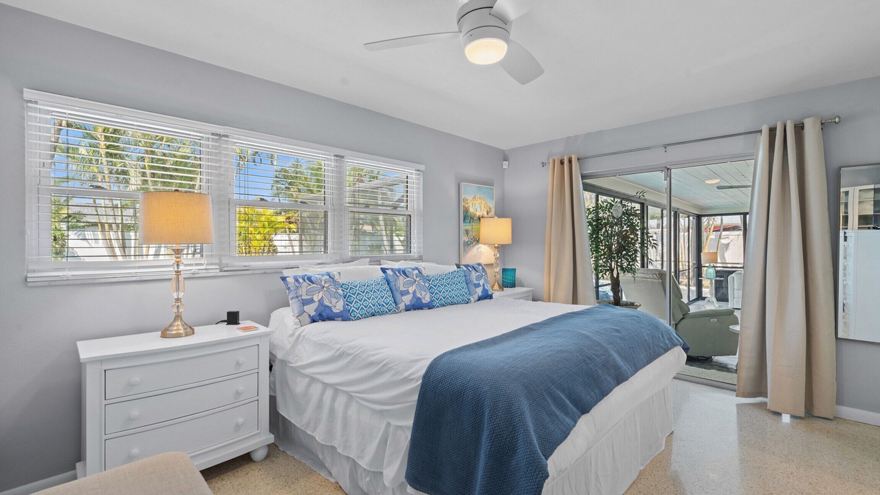 Photo of Bedroom in Caloosahatchee