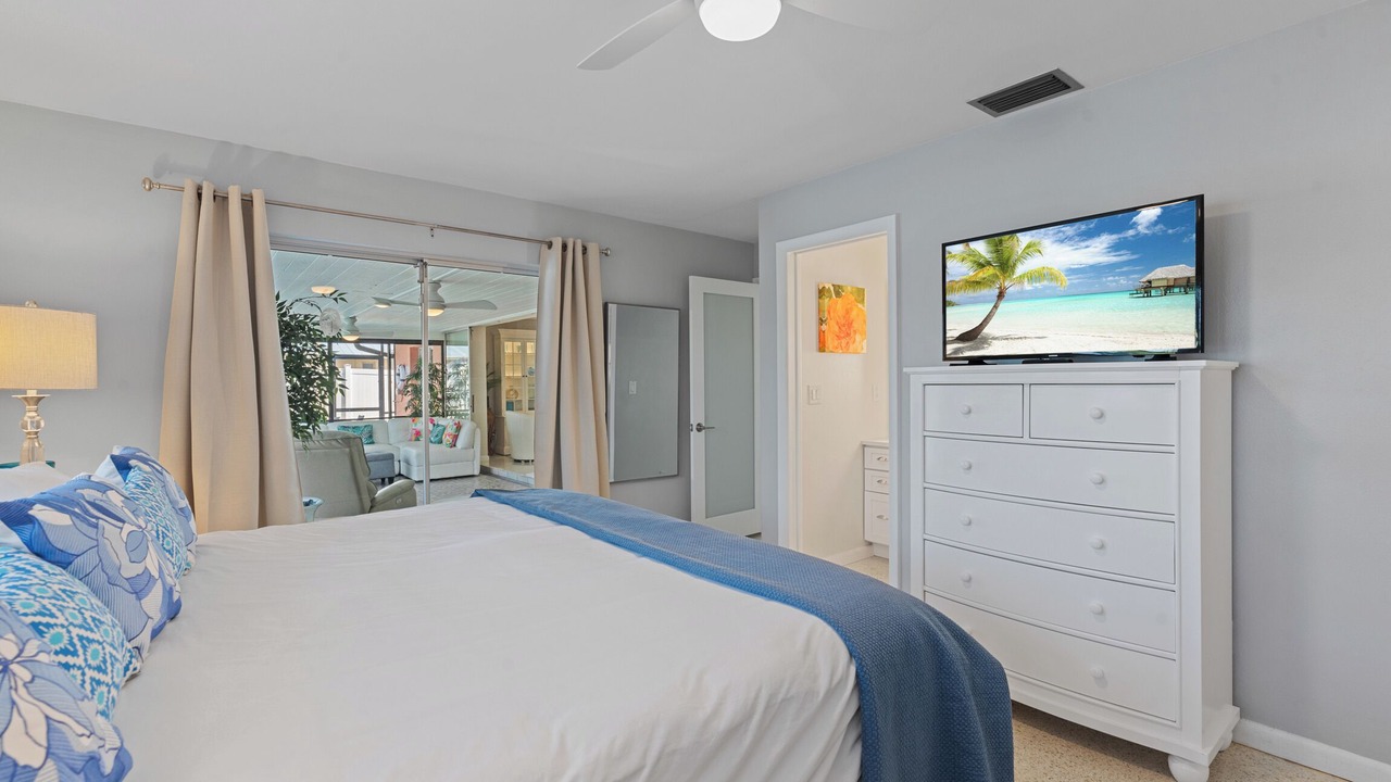 Photo of Bedroom in Caloosahatchee