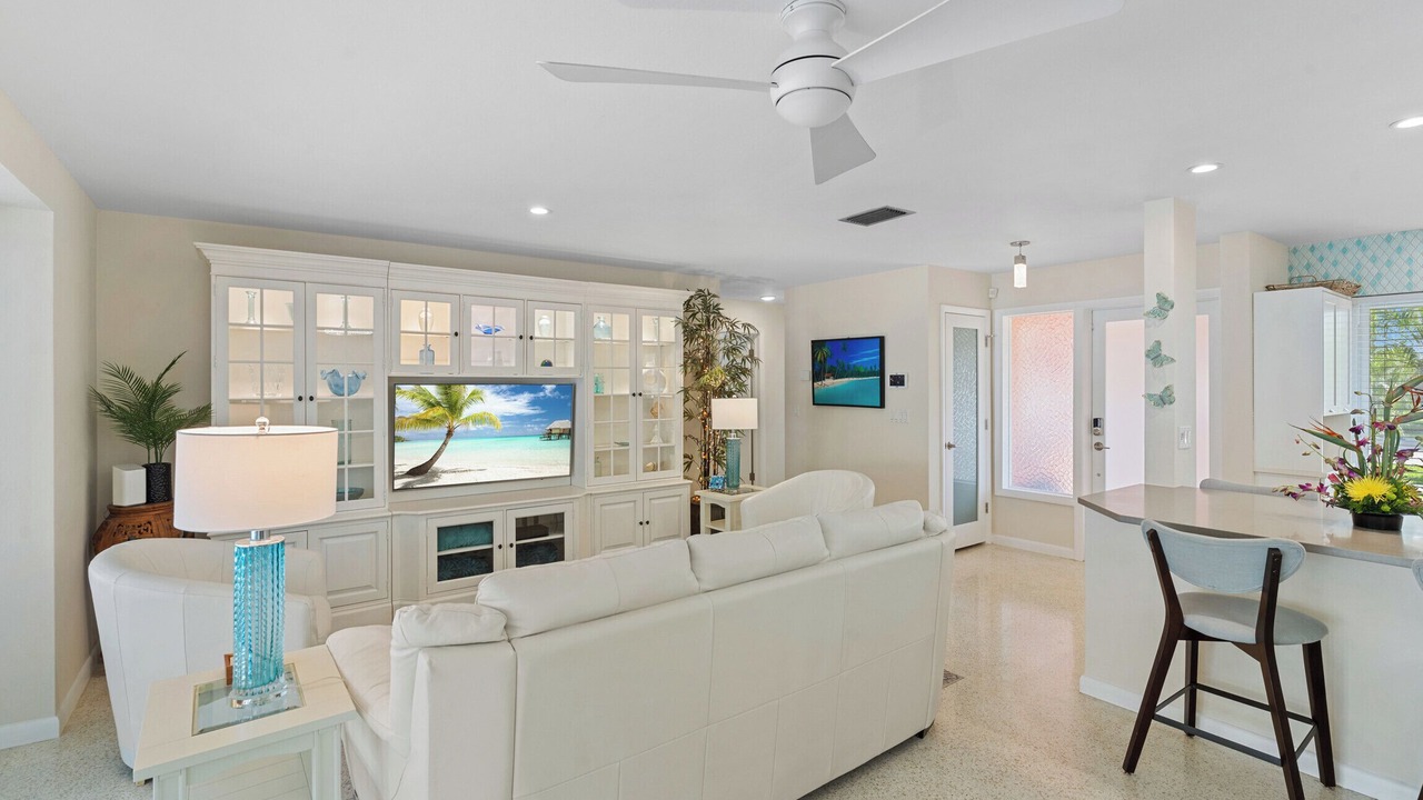 Photo of Livingroom in Caloosahatchee