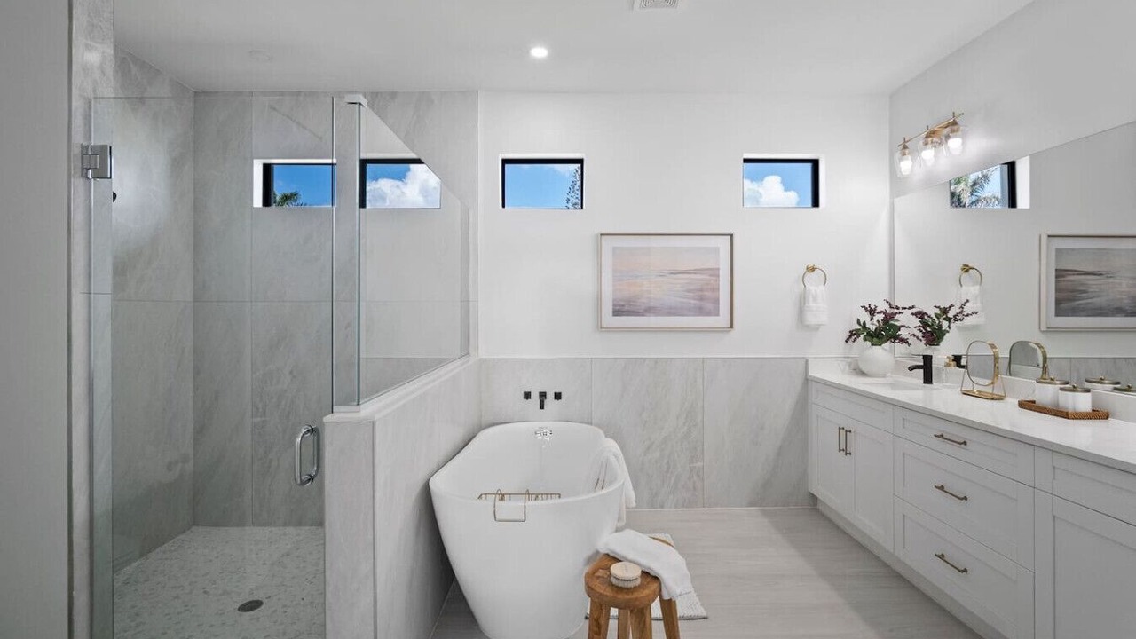 Photo of Bathroom in Bonita Springs