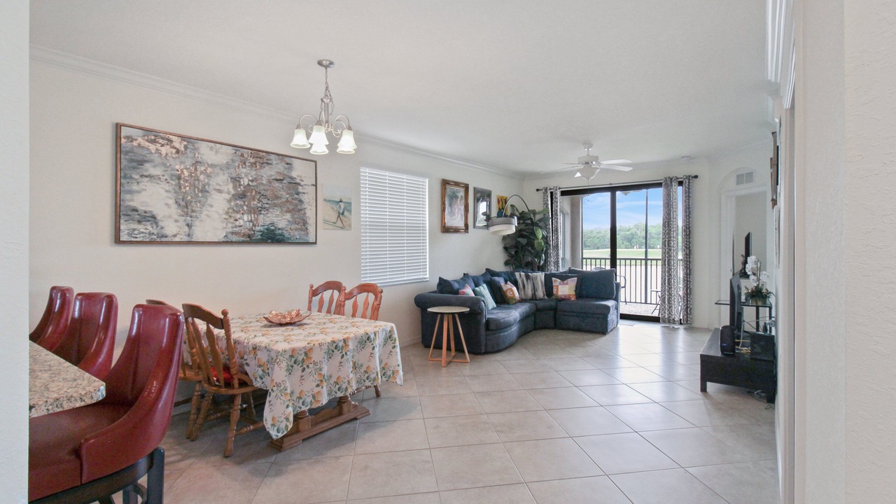 Photo of Livingroom in Lakewood Ranch
