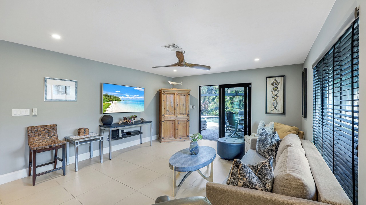 Photo of Livingroom in Naples Park
