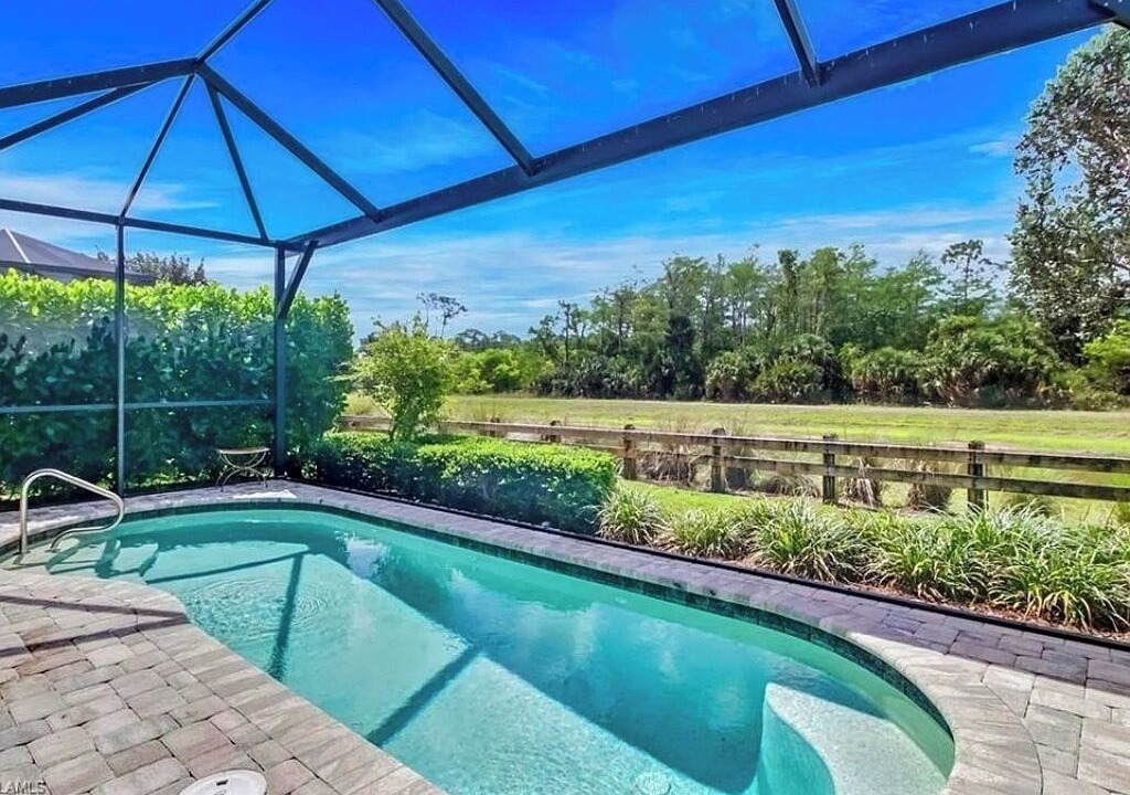 Photo of Outdoor in Naples