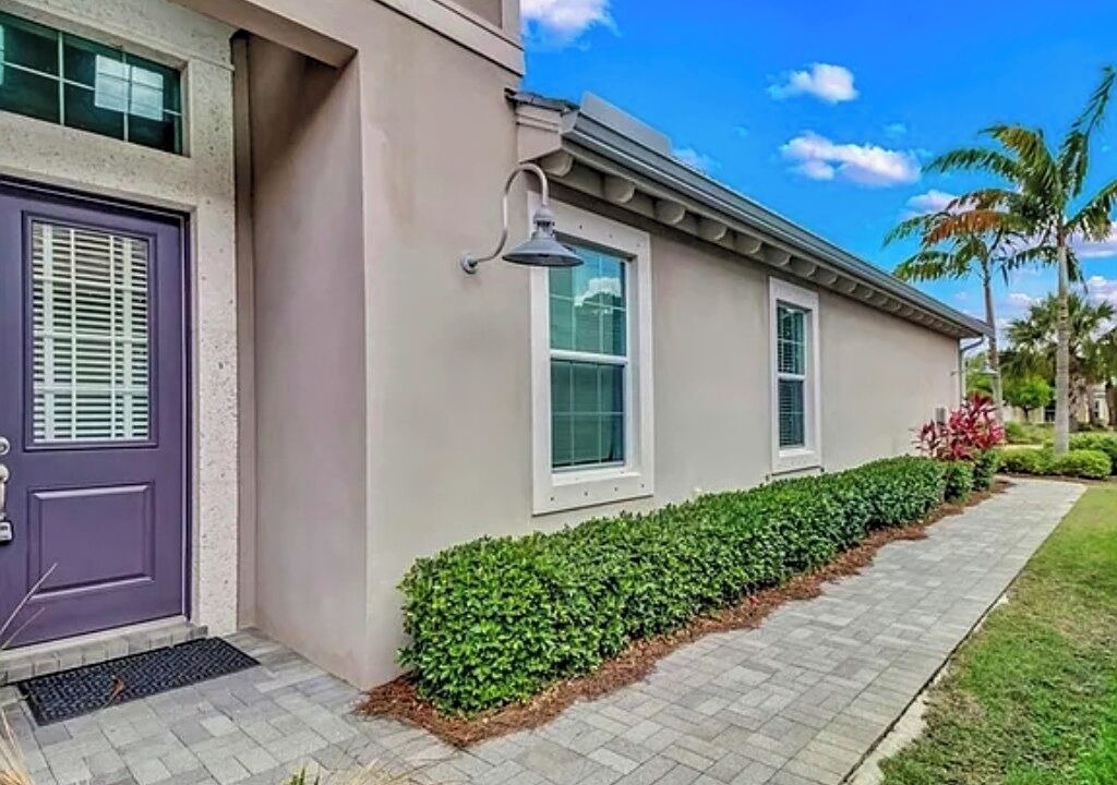 Photo of Outdoor in Naples