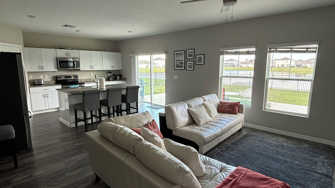 Photo of Livingroom in Winter Haven