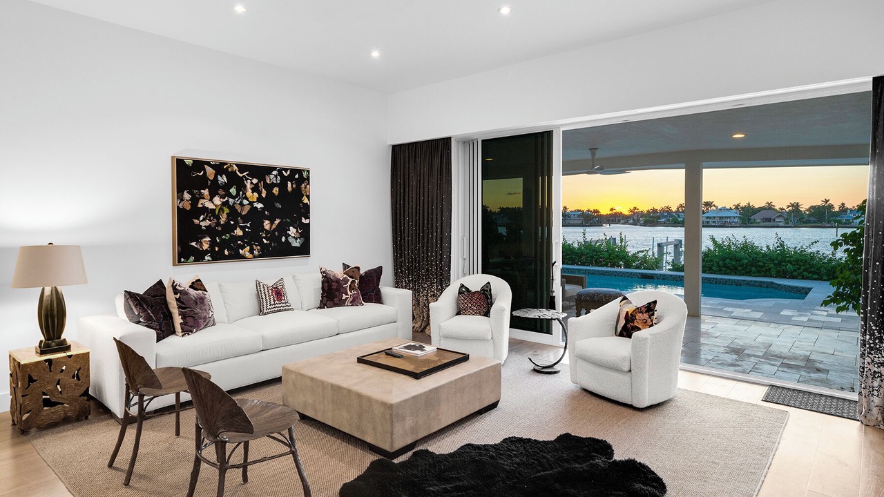 Photo of Livingroom in Royal Harbor