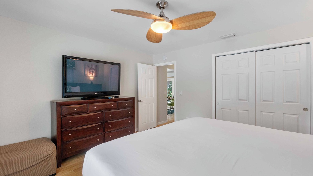 Photo of Bedroom in Indian Beach Sapphire Shores