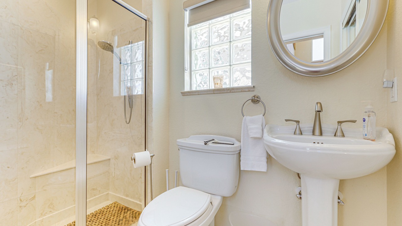 Photo of Bathroom in Nettles Island