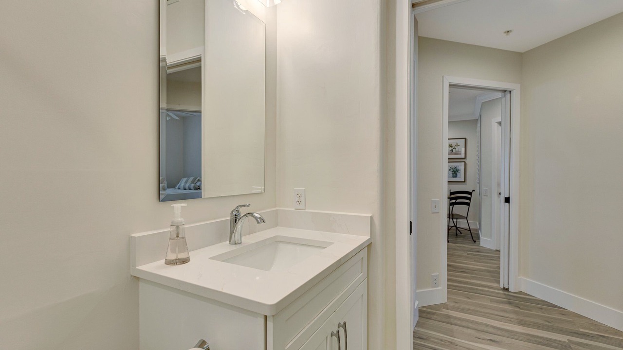 Photo of Bathroom in Tropical Cove