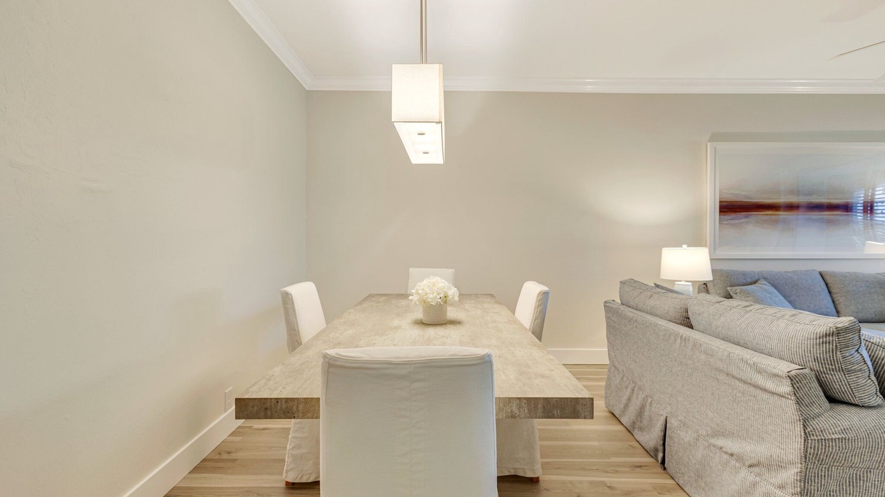 Photo of Livingroom in Tropical Cove