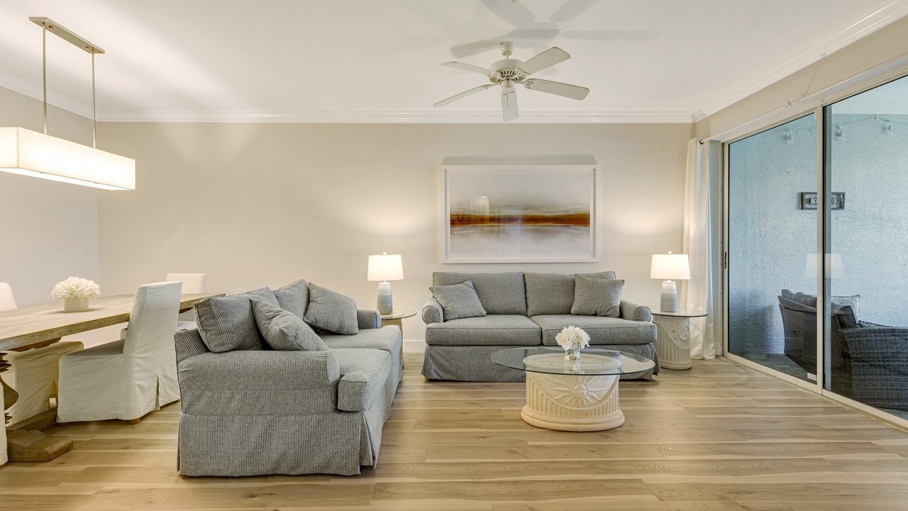 Photo of Livingroom in Tropical Cove