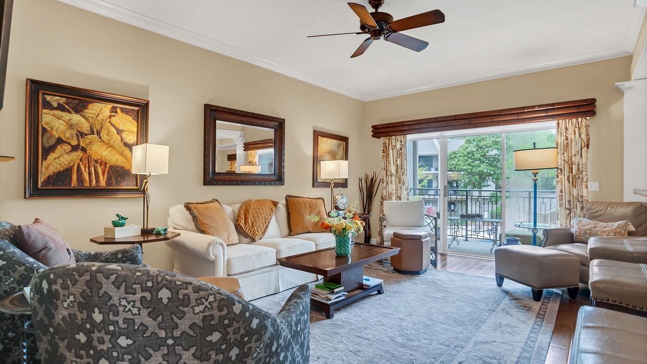 Photo of Livingroom in Harbour Town