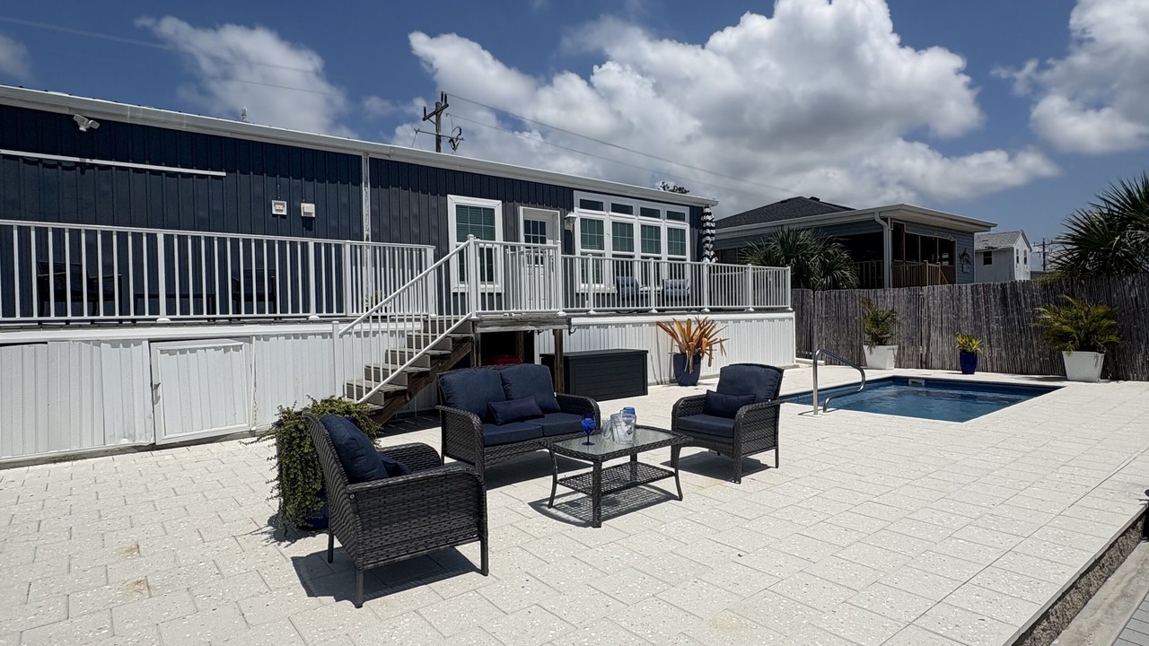 Photo of Patio Balcony in Saint James City