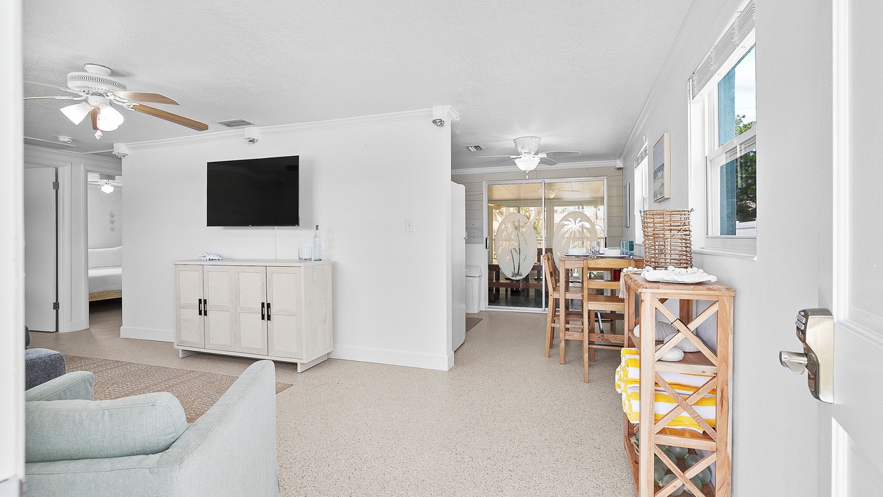 Photo of Livingroom in Holmes Beach