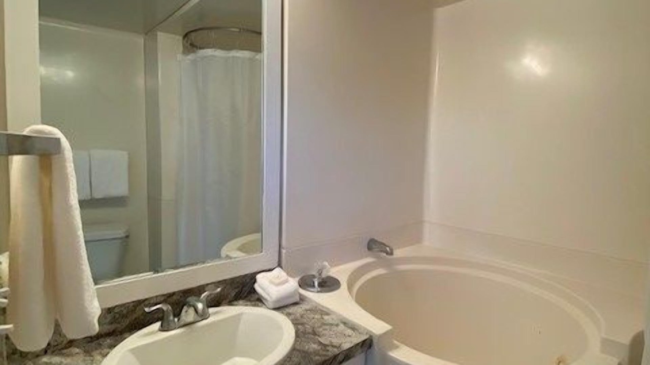 Photo of Bathroom in Islamorada