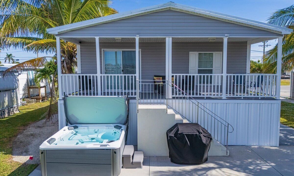 Photo of Patio Balcony in Saint James City